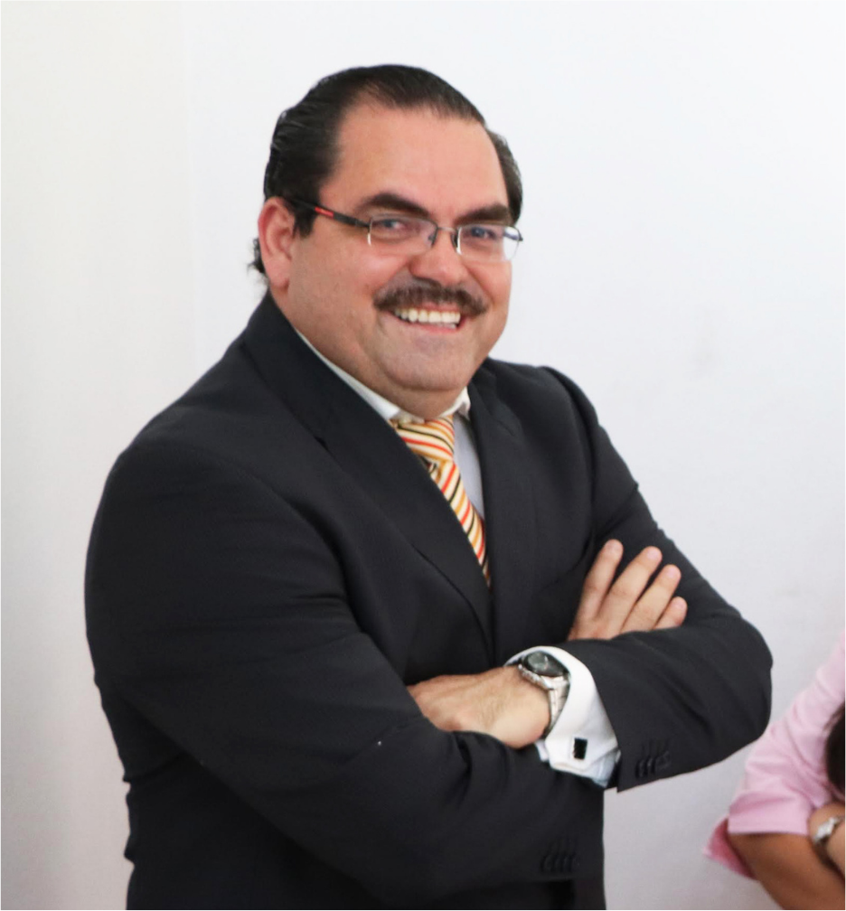 Dr. Martín Álvarez Ochoa