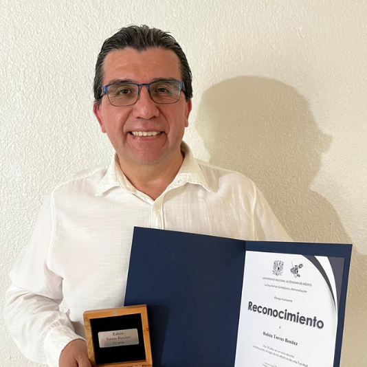 L.C. y L.I. Rubén Torres Benítez